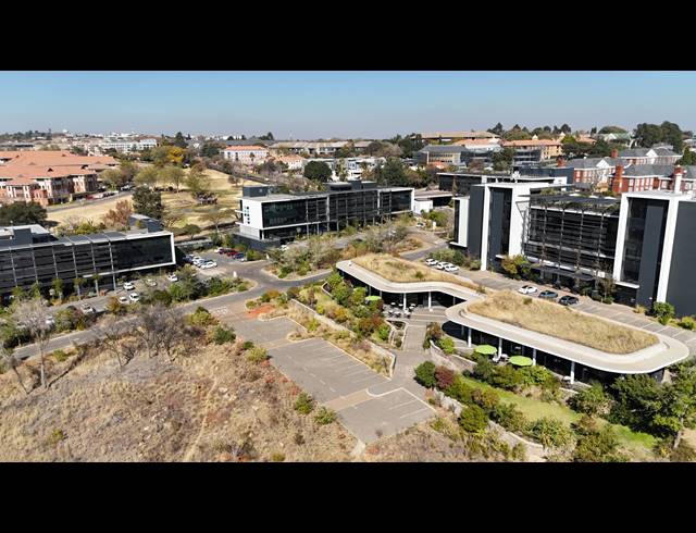 7,000M² OFFICE TO LET IN BRYANSTON